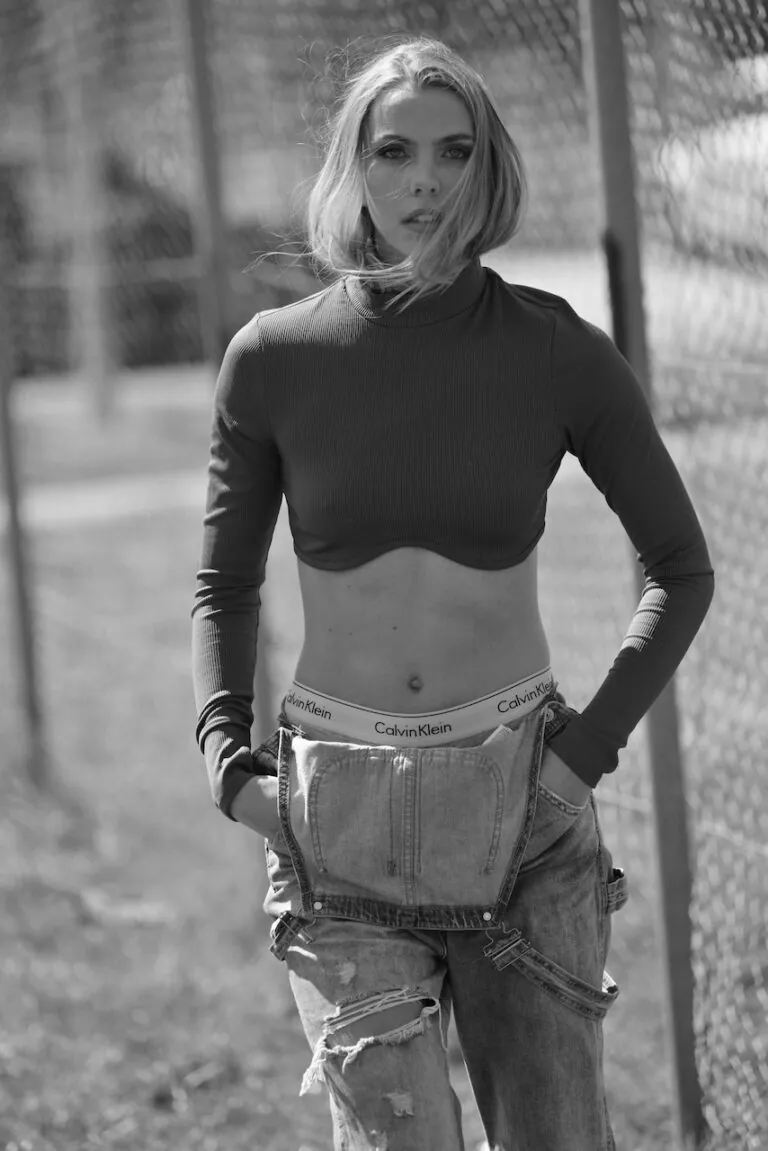 Sandra_Z